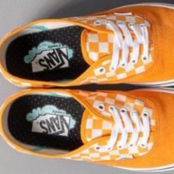 >Ⓜ️COMFYCUSH  AUTHENTIC CHECKER ZINNIA(YELLOW) WHITE CANVAS SUEDE BRAND NEW VANS - Picture 6 of 13